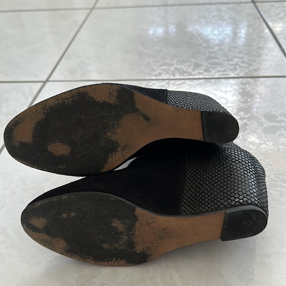 H by Hudson England Sefton Ankle Wedge Suede Snakeskin Embossed Bootie Size 7 - Picture 5 of 6